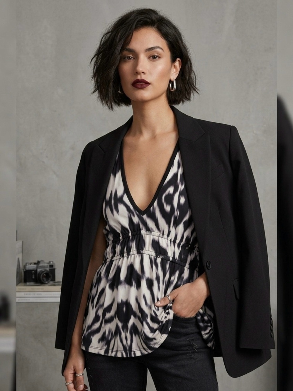 Kenneth Cole NY Animal Print V-Neck Peplum Top Stretch XS